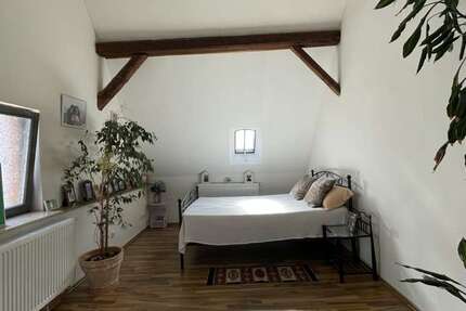 Haus zum Kaufen in Hanau Großauheim 675.000 € 204 m² 8 zimmer