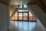 Dachgeschoßwohnung Rosbach vor der Höhe - 2 Zimmer, 95 m&sup2;, 900&euro; | Angebot:25217019