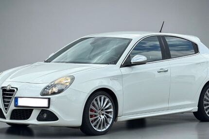 Alfa Romeo Giulietta 148.000 km 7.690 &euro; Dieburg 64807
