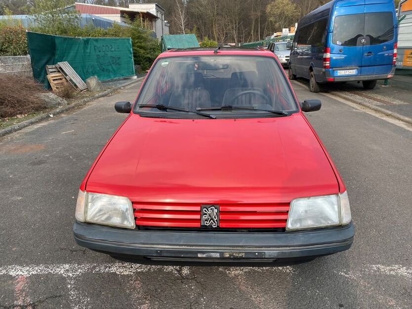 Peugeot 205 60.000 km 3.999 € Hanau 63457