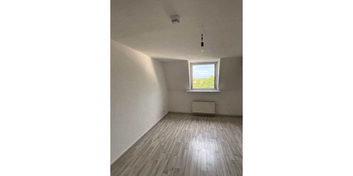 WG-Wohnung mit 4 Zimmern & 109 m² - Zentrale Lage in Offenbach am Main 4 zimmer