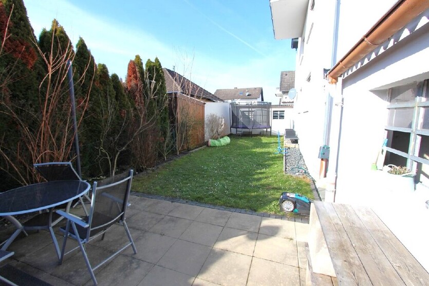 albero:) Attraktives Dreifamilienhaus - Gartenetage sofort beziehbar! 11 zimmer