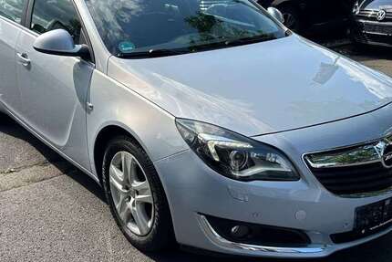 Opel Insignia 77.000 km 8.900 € Wiesbaden-Amöneburg 65203