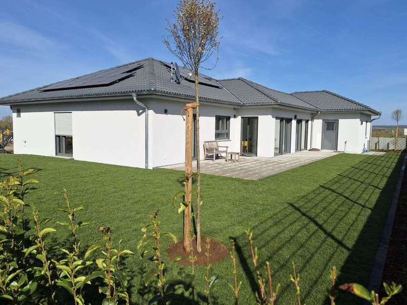 Haus zum Mieten in Karben 2.500 € 168.55 m²