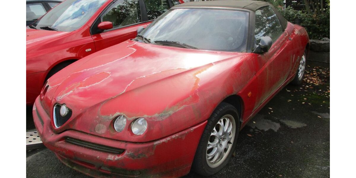 Alfa Romeo Spider 146.000 km 800 &euro; Dietzenbach 63128