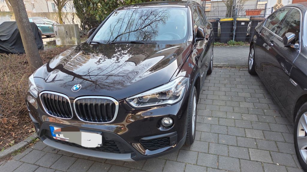 BMW X1 62.000 km 17.100 &euro; Frankfurt am Main 60389