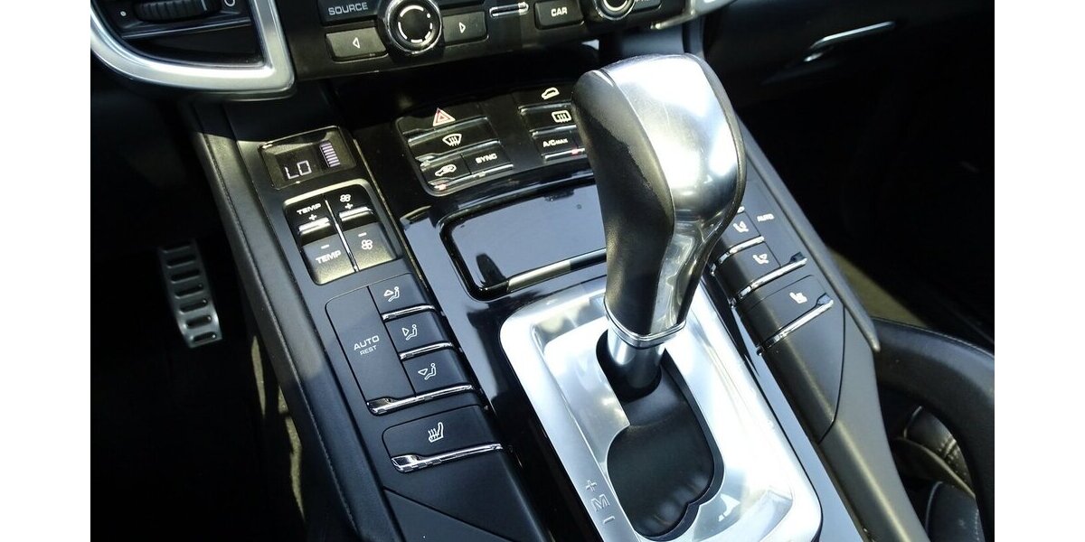 Porsche Cayenne S 4,2l Diesel Pano, Navi, 21 Zoll, Standhe 229.443 km 22.990 &euro; Rodgau 63110