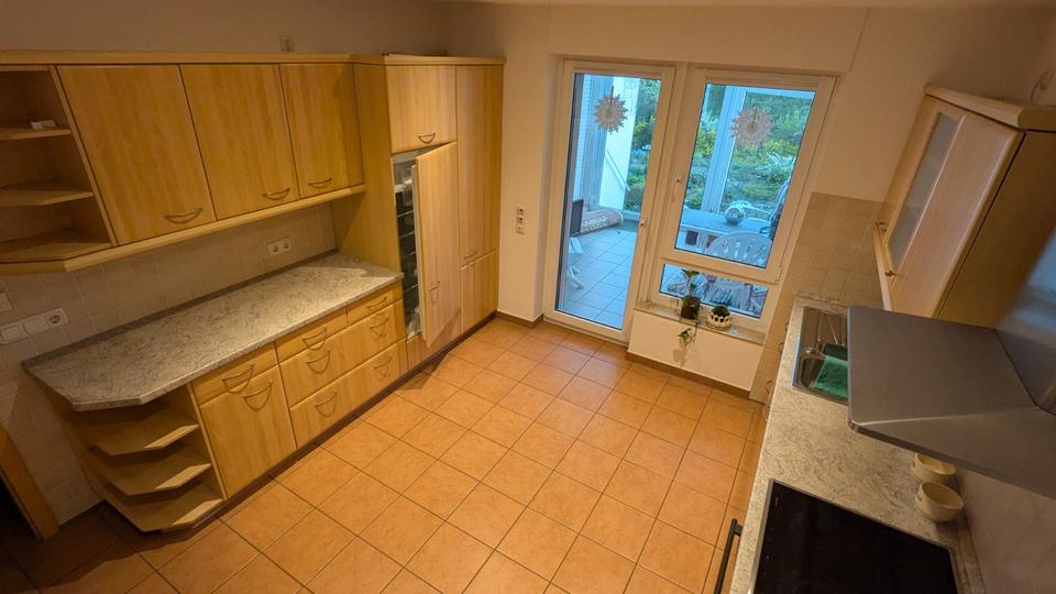 Erdgeschoßwohnung Offenbach am Main Bieber - 2 Zimmer, 82 m&sup2;, 1.300&euro; | Angebot:26262333