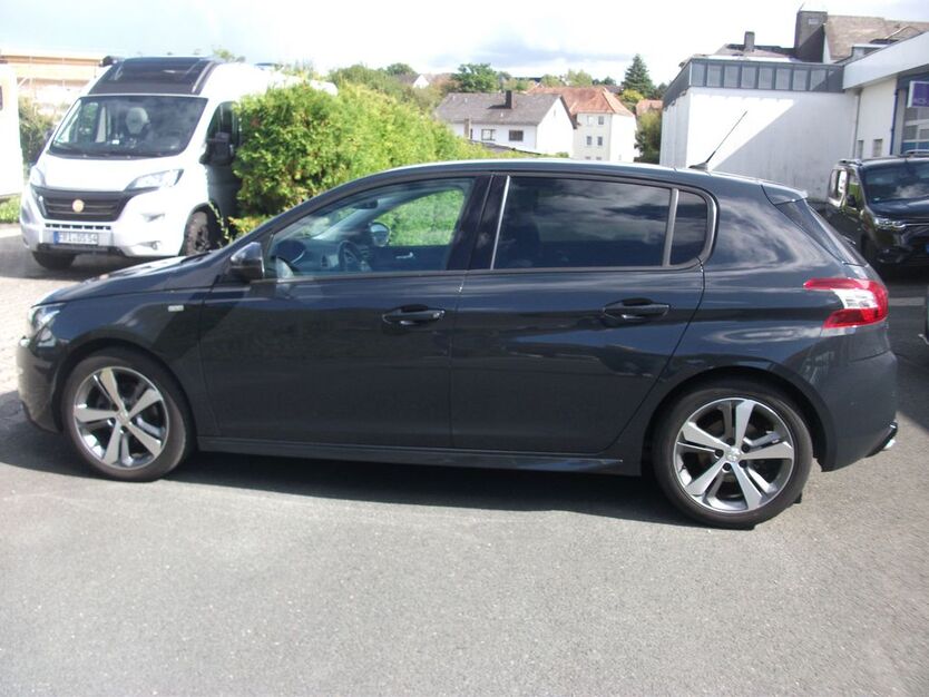 Peugeot 308 137.000 km 8.200 € Neu-Anspach 61267