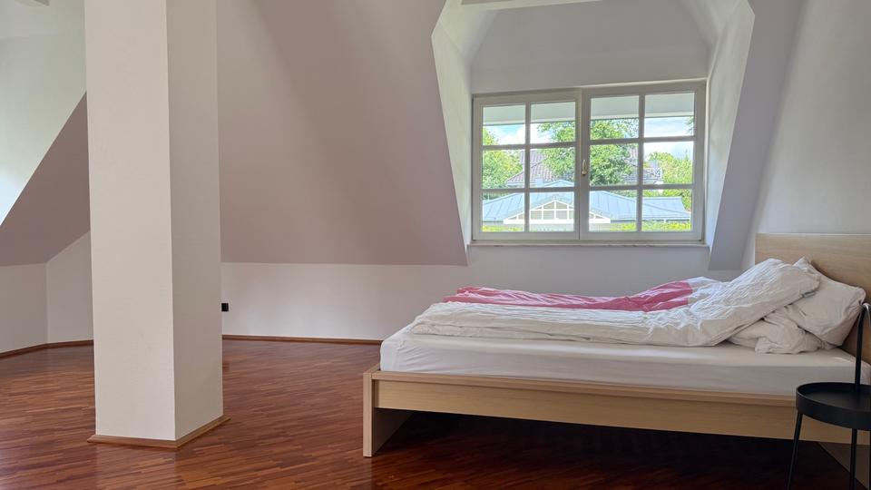 Etagenwohnung Bad Homburg vor der Höhe Gonzenheim - 3 Zimmer, 130 m&sup2;, 2.200&euro; | Angebot:26232519