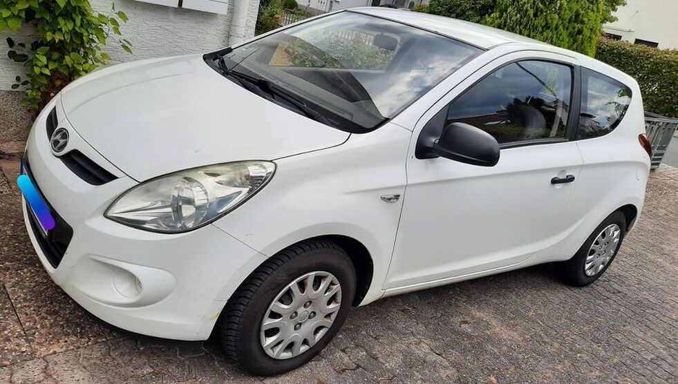 i20