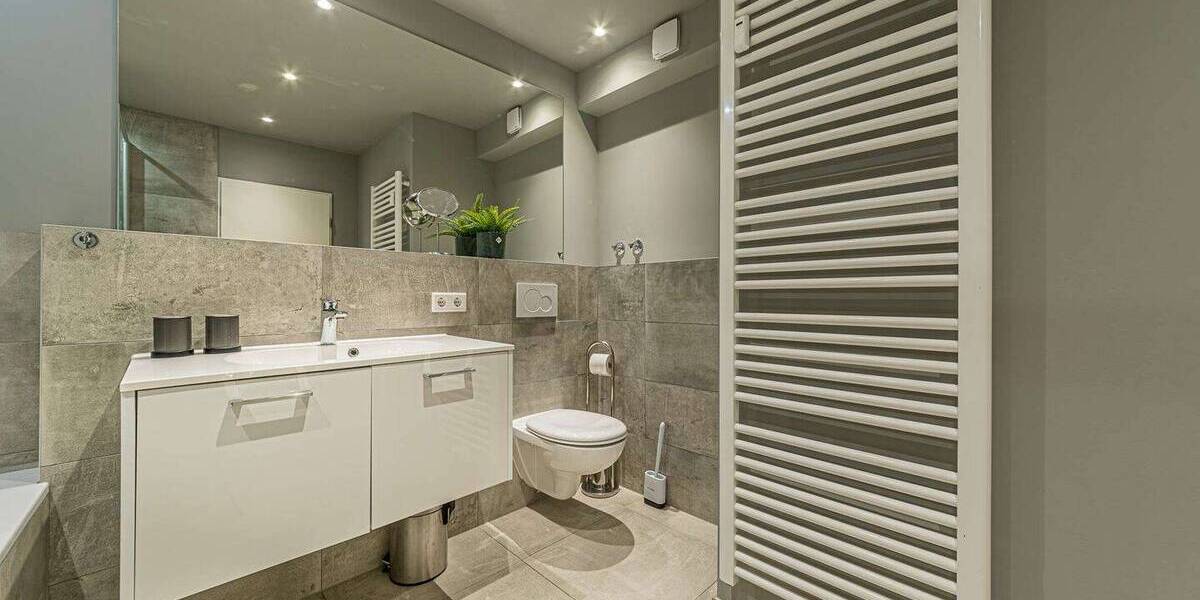 Etagenwohnung Frankfurt am Main Westend-Süd - 3 Zimmer, 92 m&sup2;, 3.850&euro; | Angebot:26289453