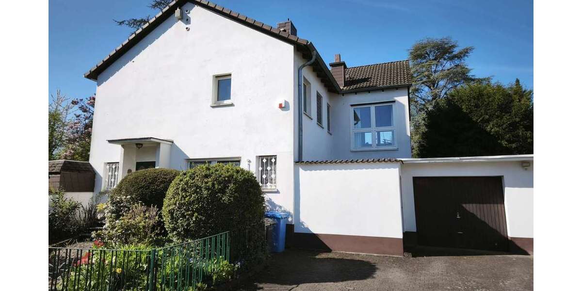 Einfamilienhaus Schwalbach - 8 Zimmer, 250 m&sup2;, 1.250.000&euro; | Angebot:26095143