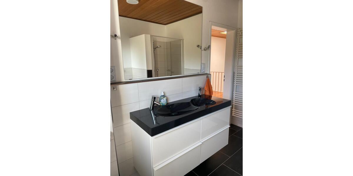 Etagenwohnung Bad Homburg vor der Höhe Gonzenheim - 5 Zimmer, 160 m&sup2;, 1.900&euro; | Angebot:25938868