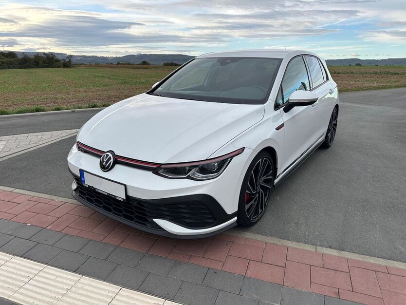 VW Golf 42.000 km 32.999 € Oberursel 61440