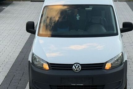 VW Caddy 189.000 km 4.999 € Offenbach am Main 63069