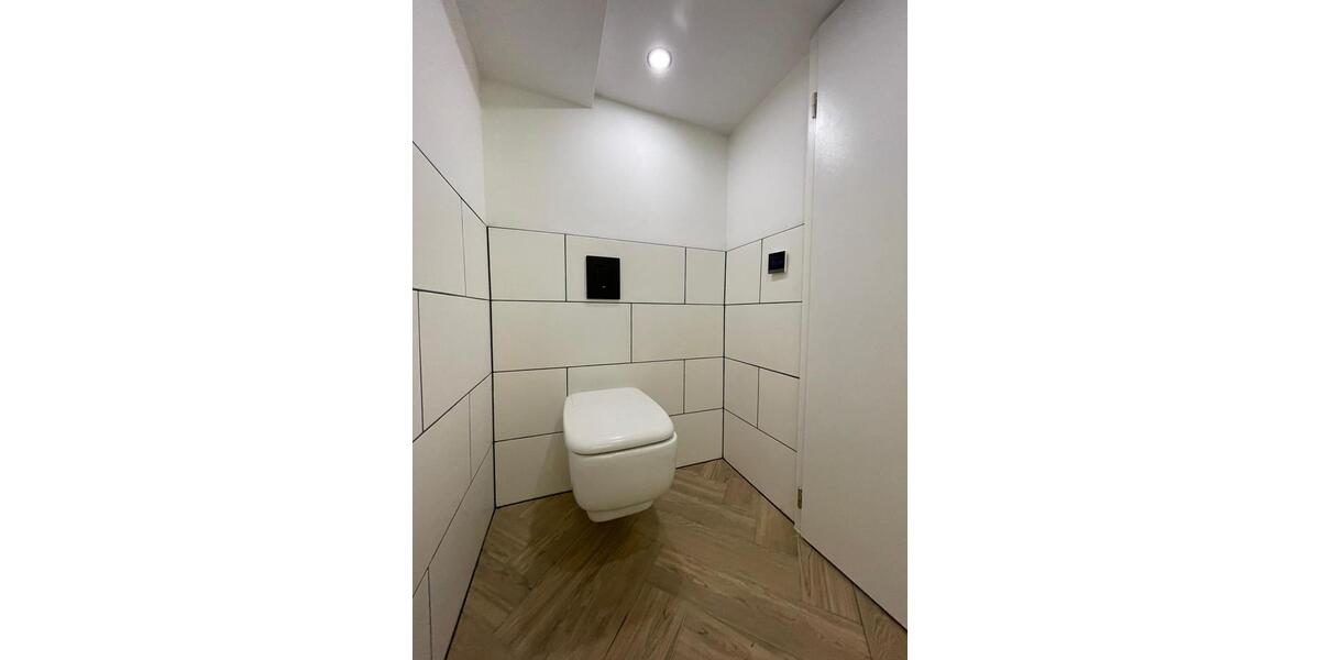 Modernes saniertes 3-stöckiges Haus (170 m²) in Hammersbach 6 zimmer