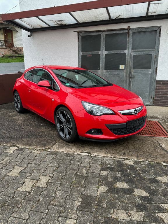 Opel Astra 255.156 km 3.900 € Büdingen 63654