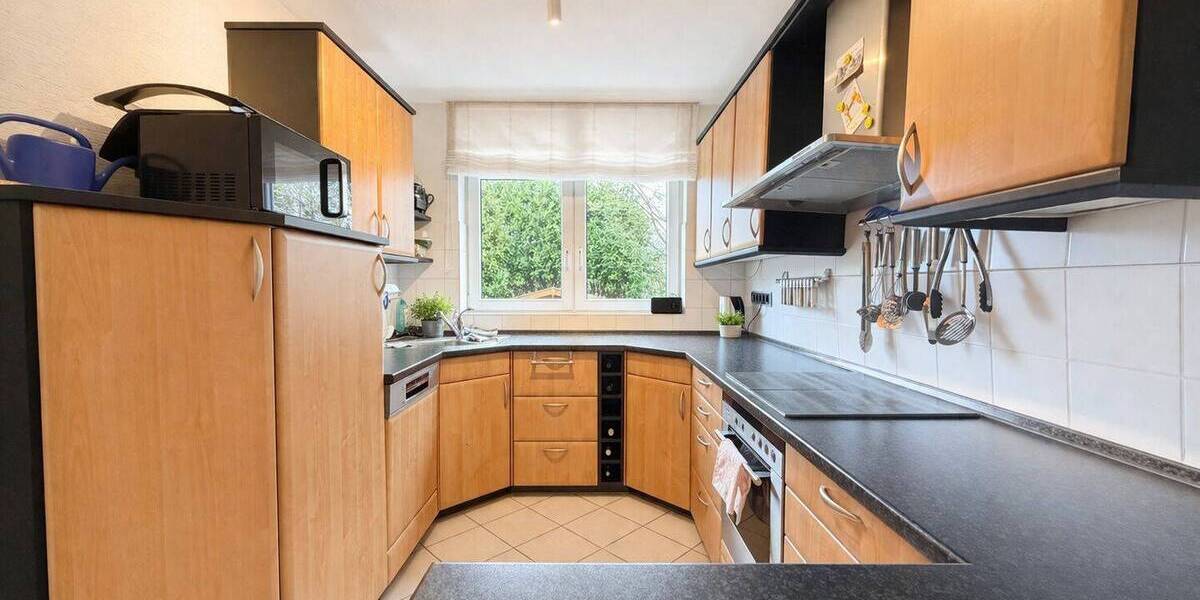 Reihenmittelhaus Frankfurt am Main Kalbach - 6 Zimmer, 190 m&sup2;, 860.000&euro; | Angebot:26170559