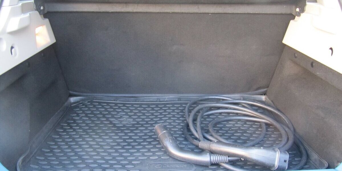 Renault ZOE Intens SOH 90% 64.000 km 5.960 &euro; Schwalbach/Taunus 65824