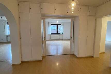 Wohnung Frankfurt am Main Westend Süd - 4 Zimmer, 120 m&sup2;, 1.990&euro; | Angebot:27125840