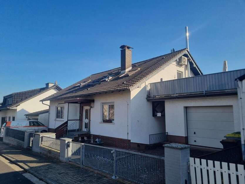 Haus zum Kaufen in Nidderau-Eichen 499.000 € 270 m² 7 zimmer