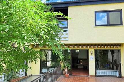 Haus zum Kaufen in Offenbach am Main 398.000 € 164 m² 5 zimmer