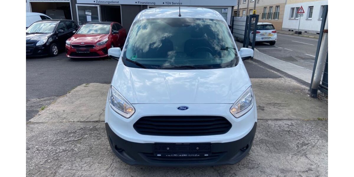 Ford Transit Courier 131.000 km 8.990 &euro; Hanau 63450