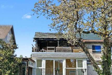 Haus Bruchköbel - 8 Zimmer, 200 m&sup2;, 550.000&euro; | Angebot:26284042