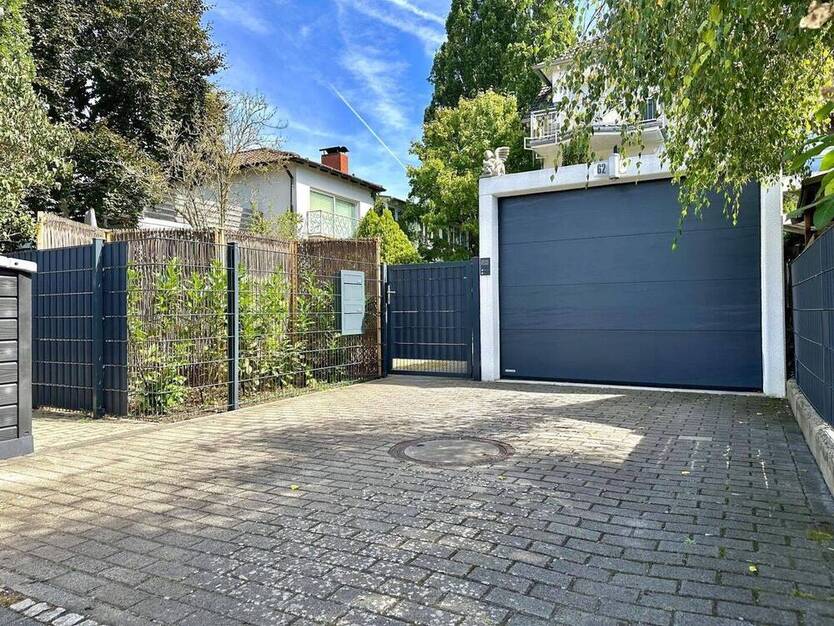 Einziehen und wohlfühlen! - 2 Familienhaus inkl. Garage - gesuchte Wohnlage 6 zimmer