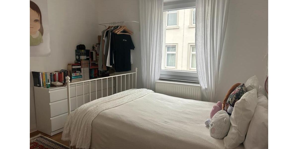 !NUR 4 monatige Untermiete! Freies Zimmer in einer Frauen 2er-WG 1 zimmer