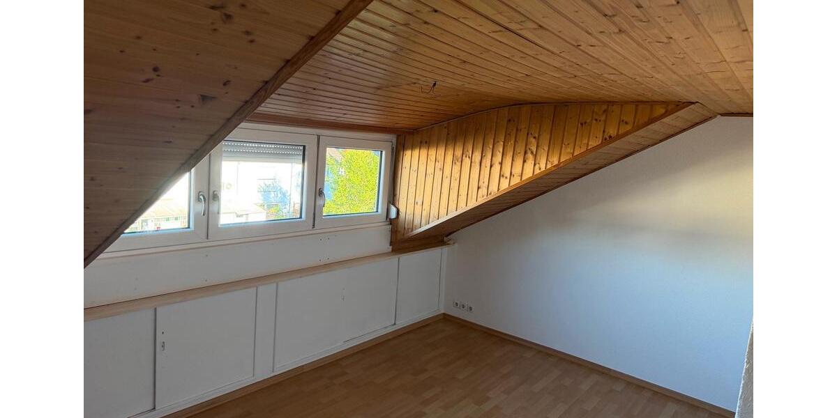 Reihenhaus Frankfurt am Main Gallus - 4 Zimmer, 100 m&sup2;, 2.100&euro; | Angebot:26339627