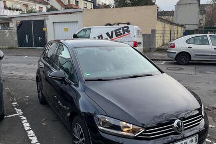 VW Golf Sportsvan 137.000 km 9.000 &euro; Dreieich 63303
