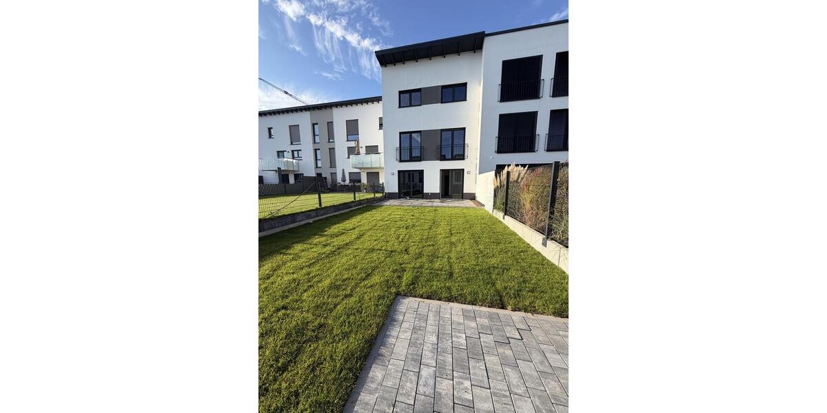 Reihenhaus Offenbach am Main Bieber - 7 Zimmer, 200 m&sup2;, 3.000&euro; | Angebot:24214804