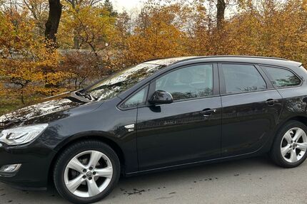 Opel Astra 81.468 km 5.900 € Kelsterbach 65451