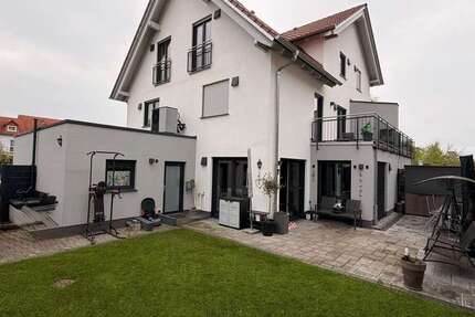 Haus Bruchköbel - 6.5 Zimmer, 190 m&sup2;, 3.040&euro; | Angebot:26186261