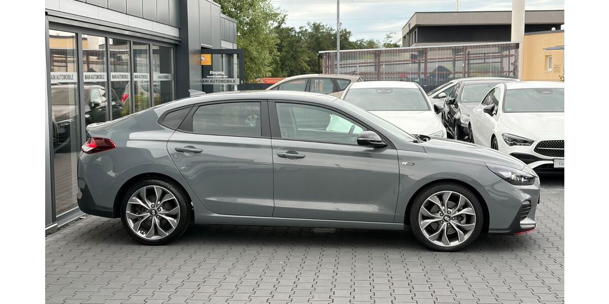Hyundai i30 41.700 km 19.890 &euro; Seligenstadt 63500