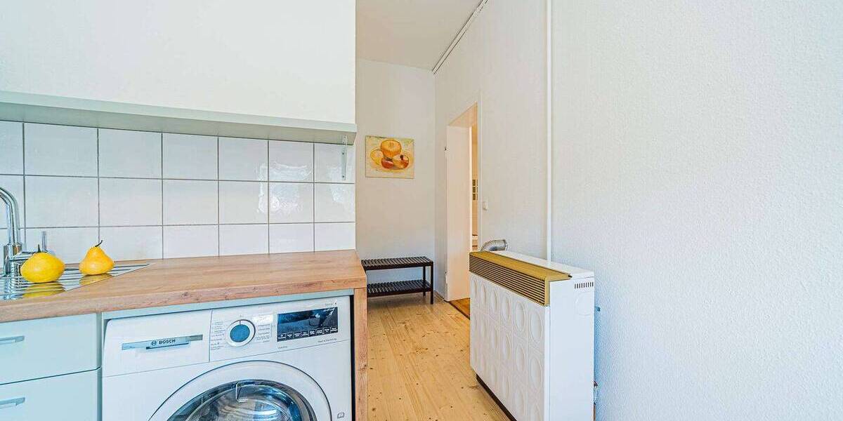 Etagenwohnung Frankfurt am Main Westend-Süd - 2 Zimmer, 75 m&sup2;, 1.650&euro; | Angebot:26683316