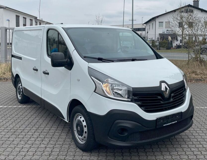 Renault Trafic 94.000 km 12.480 € Langen 63225