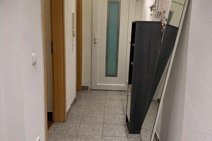 ruhiges WG-Zimmer (15 m?) in gepflegter 4 Zi-Wohnung in Maintal 1 zimmer