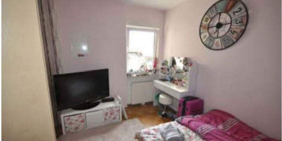 Praktische 3-4 und 7- Zi Wohnungen mit Balkon in Schöneck Büdesheim 4 zimmer