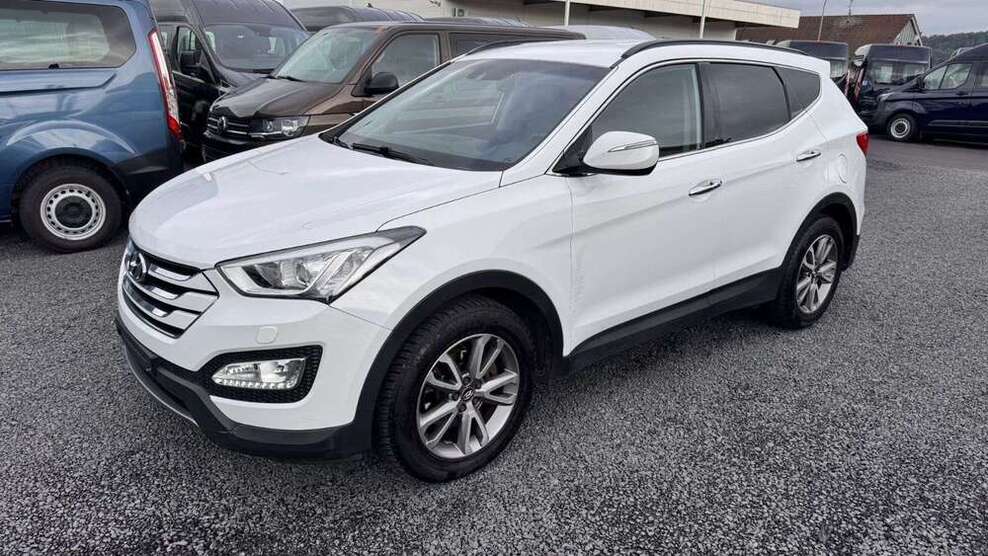 Hyundai SANTA FE 380.000 km 6.950 € Nidderau 61130