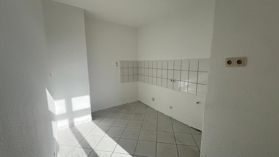 Etagenwohnung Hanau Lamboy - 5 Zimmer, 100 m&sup2;, 1.250&euro; | Angebot:26550520