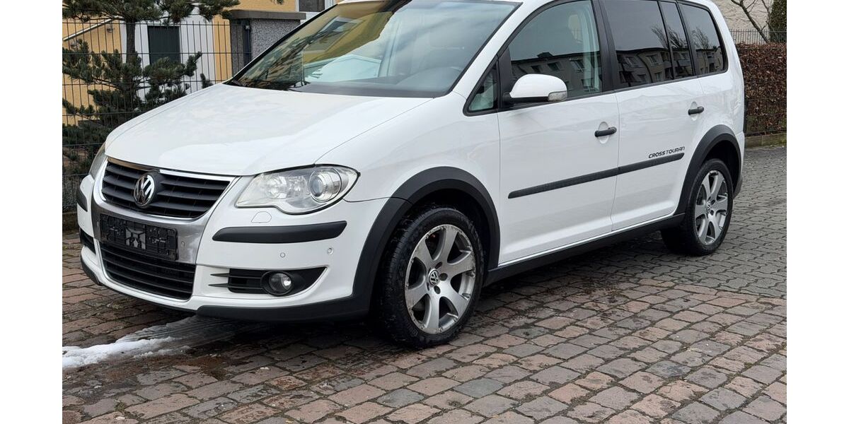 VW Touran 302.000 km 5.200 &euro; Nidderau 61130