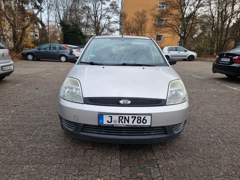Ford Fiesta 207.000 km 650 € Nauheim 64569