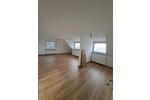 Schöne 4-Zimmer-Dachgeschosswohnung in Klein-Auheim 4 zimmer