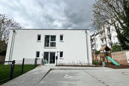 Stilvolle Terrassenwohnung mit 139qm Gartenzz 1 zimmer