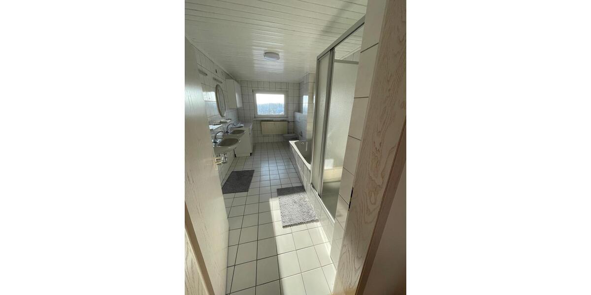 Penthousewohnung mit großem Balkon, Blick Frankfurt Skyline 5 zimmer