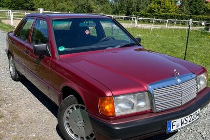 Mercedes-Benz 190 255.000 km 2.500 € Frankfurt am Main 60439