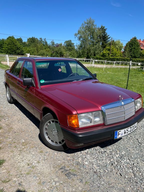 Mercedes-Benz 190 255.000 km 2.500 € Frankfurt am Main 60439